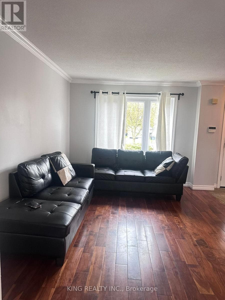 Single Family at 9 Whitehorn Crescent, Barrie (Holly), Ontario - Photo 8 - RE/MAX Garden City Realty