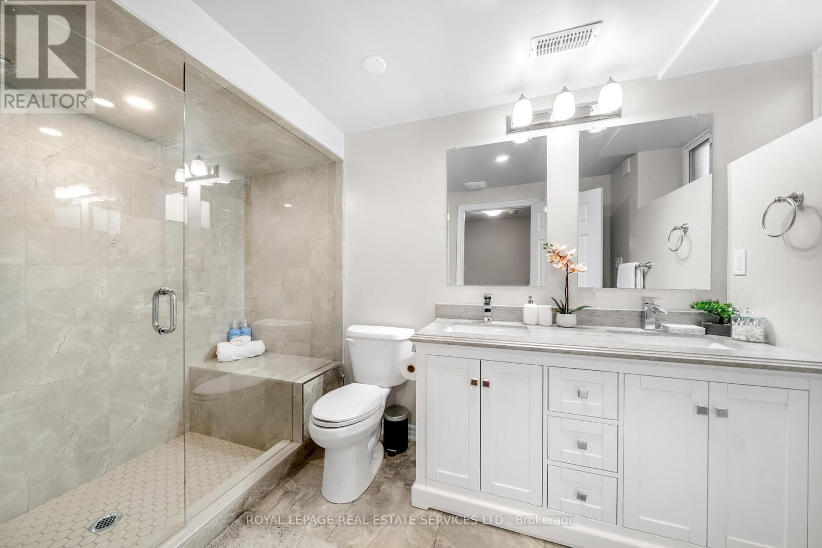 Single Family at Bsmt Apt 2- 16 Embers Drive, Toronto (Eringate-Centennial-West Deane), Ontario - Photo 8 - RE/MAX Garden City Realty