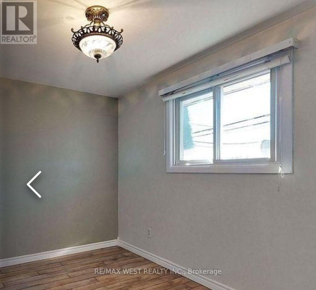 Single Family at 517 Fairleigh Avenue, Oshawa (McLaughlin), Ontario - Photo 7 - RE/MAX Garden City Realty