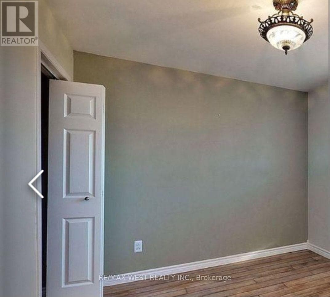 Single Family at 517 Fairleigh Avenue, Oshawa (McLaughlin), Ontario - Photo 8 - RE/MAX Garden City Realty