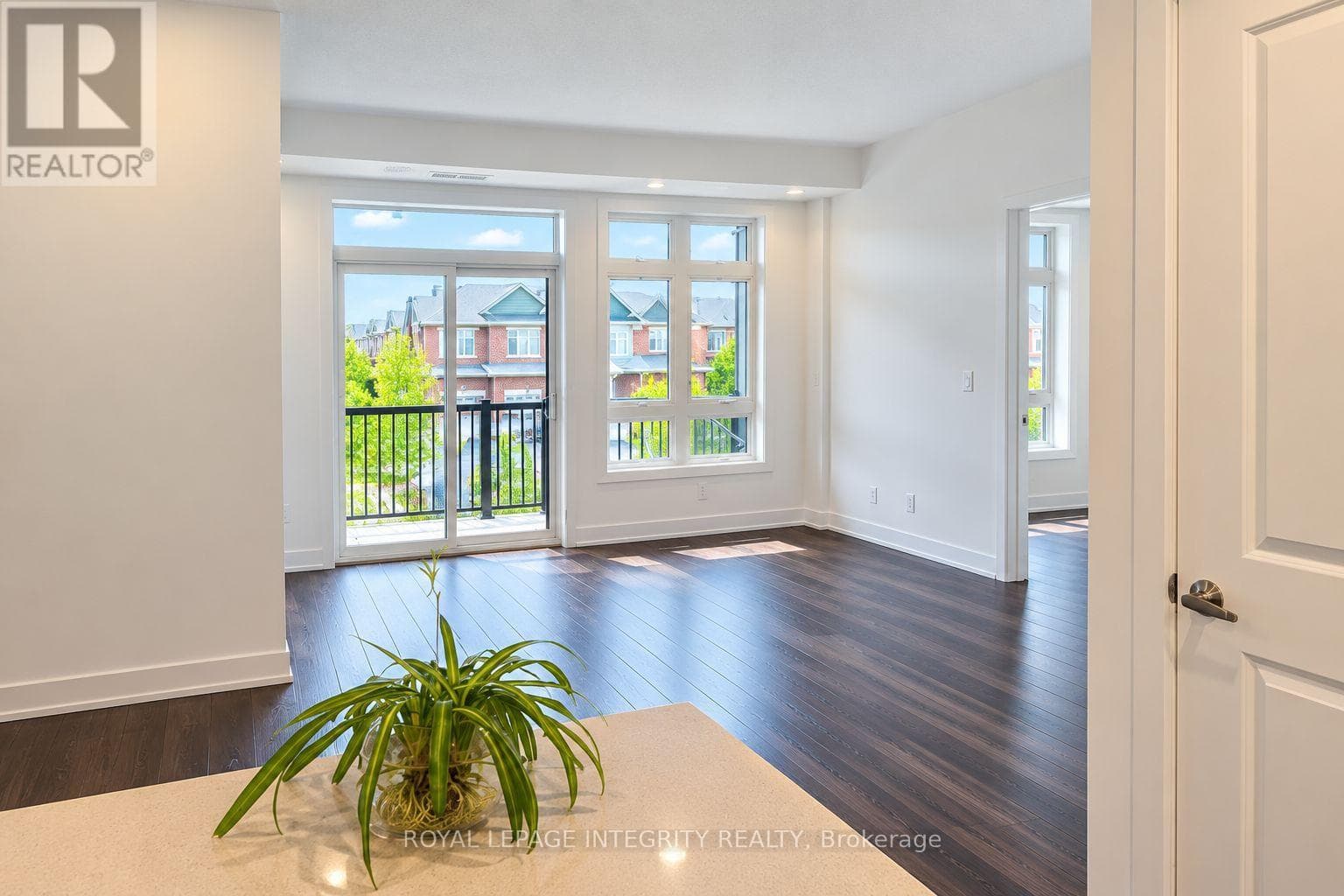 Single Family at 127 FAIRWEATHER Street, Ottawa, Ontario - Photo 4 - RE/MAX Garden City Realty