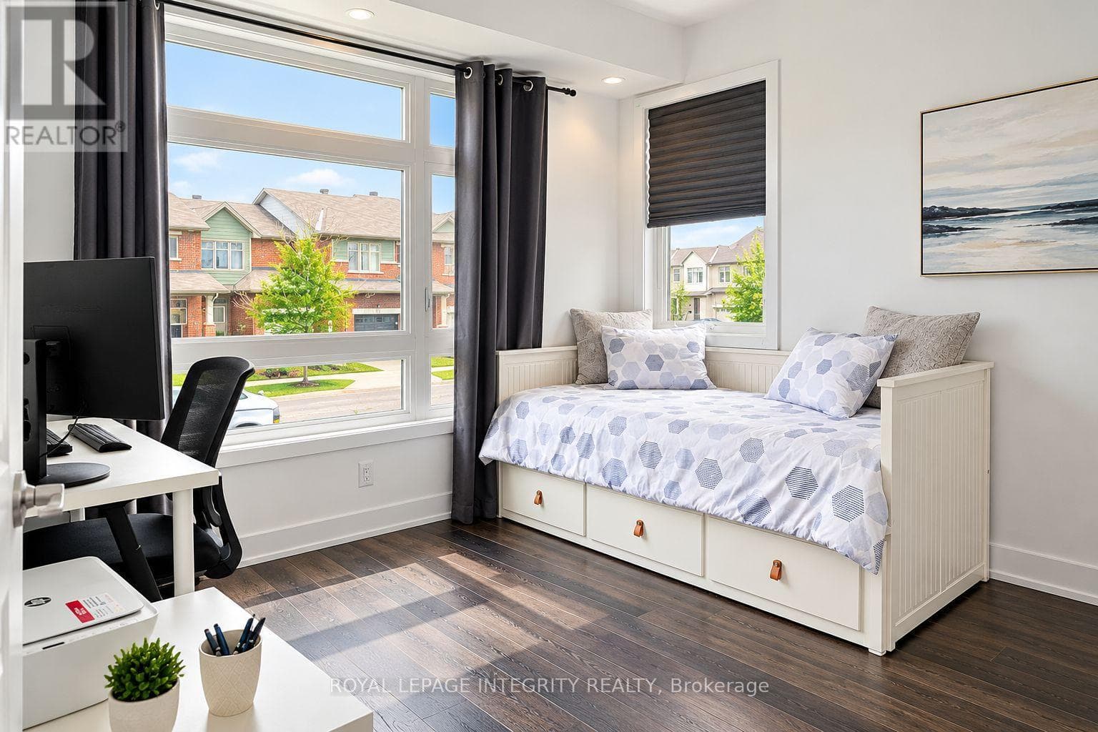 Single Family at 127 FAIRWEATHER Street, Ottawa, Ontario - Photo 7 - RE/MAX Garden City Realty