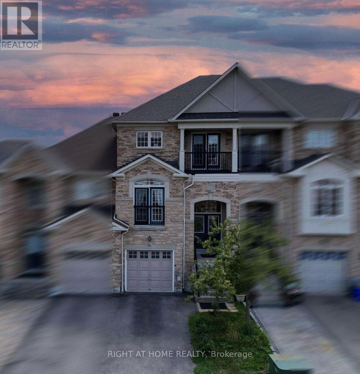 11 Littleriver Court