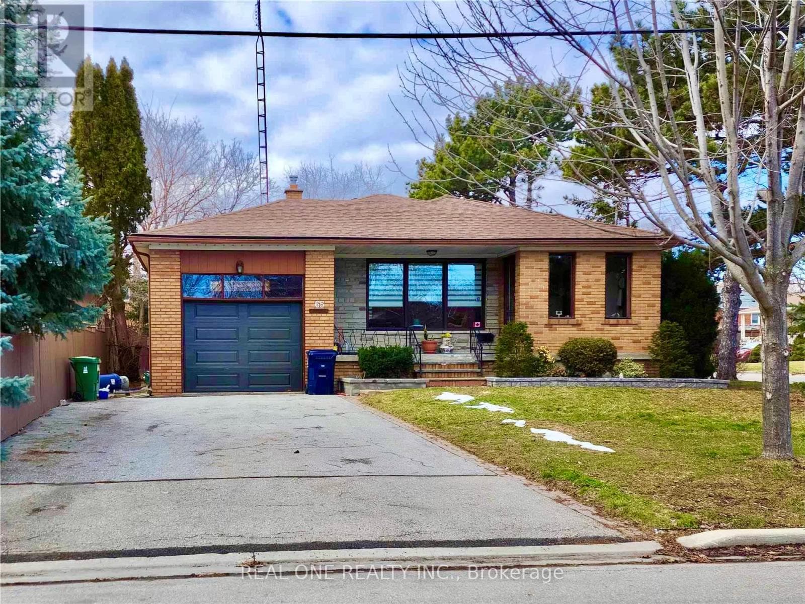 Single Family at 65 Dewlane Drive, Toronto (Newtonbrook West), Ontario - Photo 8 - RE/MAX Garden City Realty