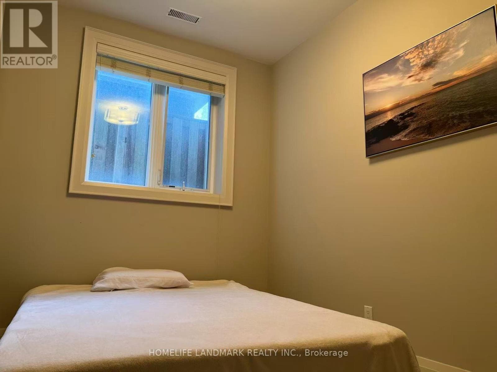Single Family at Lower- 102 Wanless Avenue, Toronto (Lawrence Park North), Ontario - Photo 3 - RE/MAX Garden City Realty