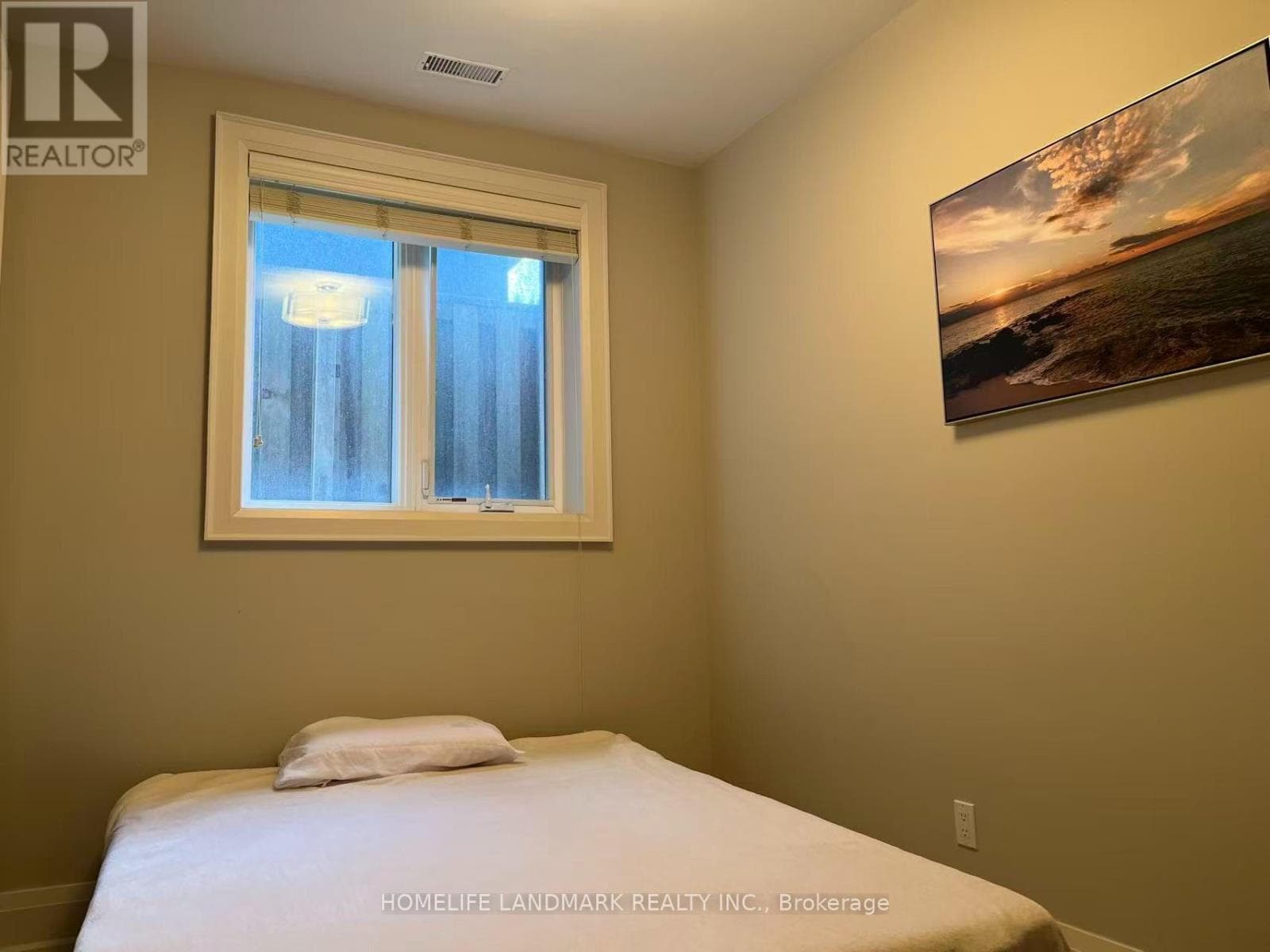 Single Family at Lower- 102 Wanless Avenue, Toronto (Lawrence Park North), Ontario - Photo 2 - RE/MAX Garden City Realty