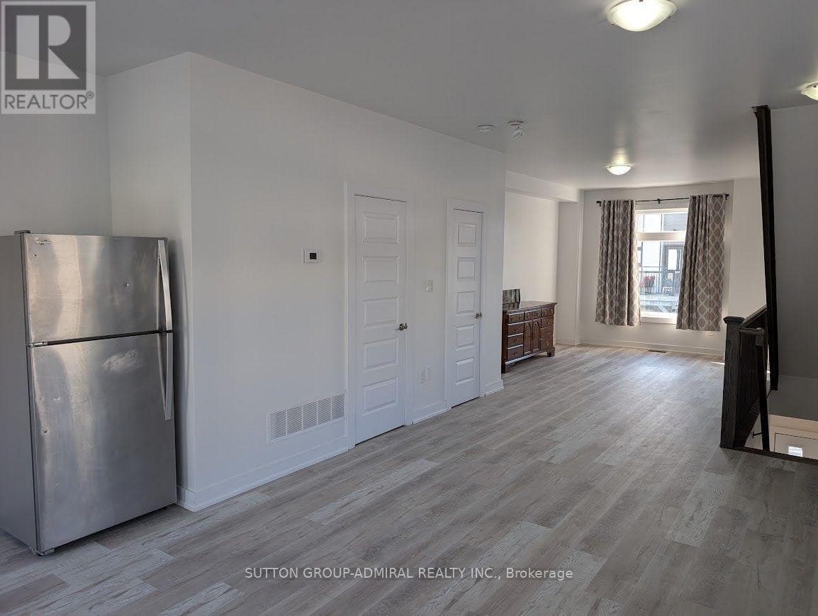 Single Family at 17- 540 Essa Road, Barrie (Holly), Ontario - Photo 8 - RE/MAX Garden City Realty