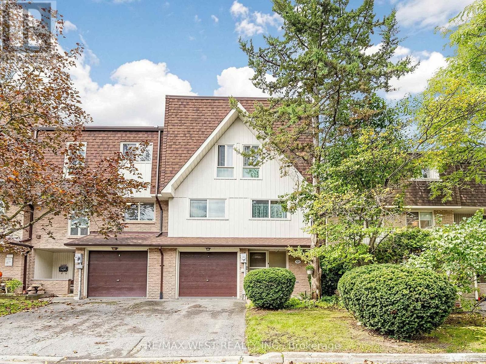 44- 121 Poplar Crescent