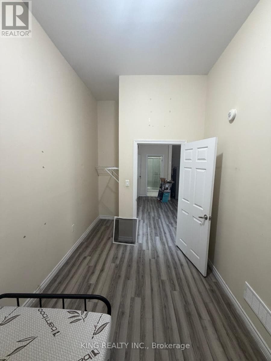 Multi-family at UPPER- 544 Dundas Street, London East (East F), Ontario - Photo 7 - RE/MAX Garden City Realty