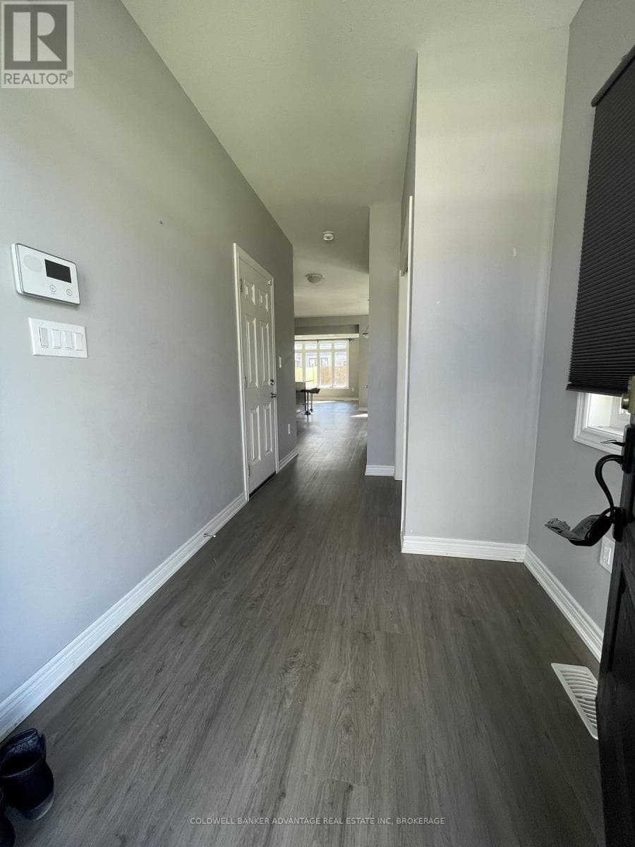 Single Family at 9577 TALLGRASS Street, Niagara Falls (Lyons Creek), Ontario - Photo 2 - RE/MAX Garden City Realty