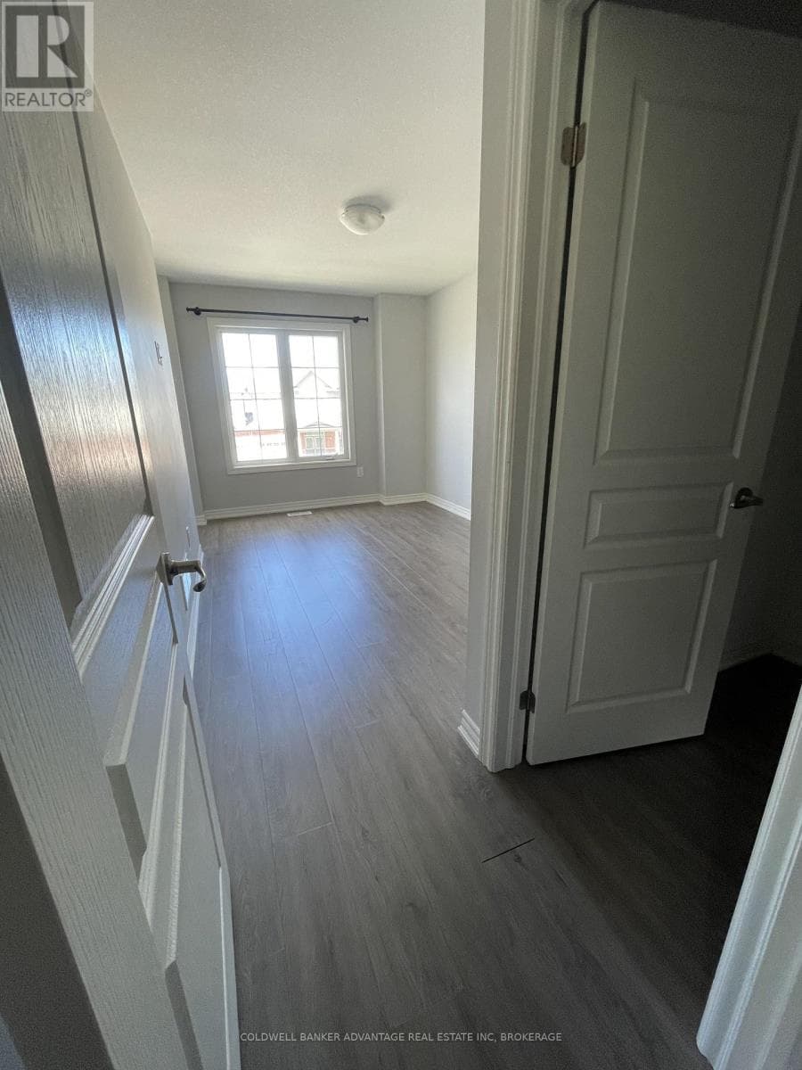 Single Family at 9577 TALLGRASS Street, Niagara Falls (Lyons Creek), Ontario - Photo 7 - RE/MAX Garden City Realty