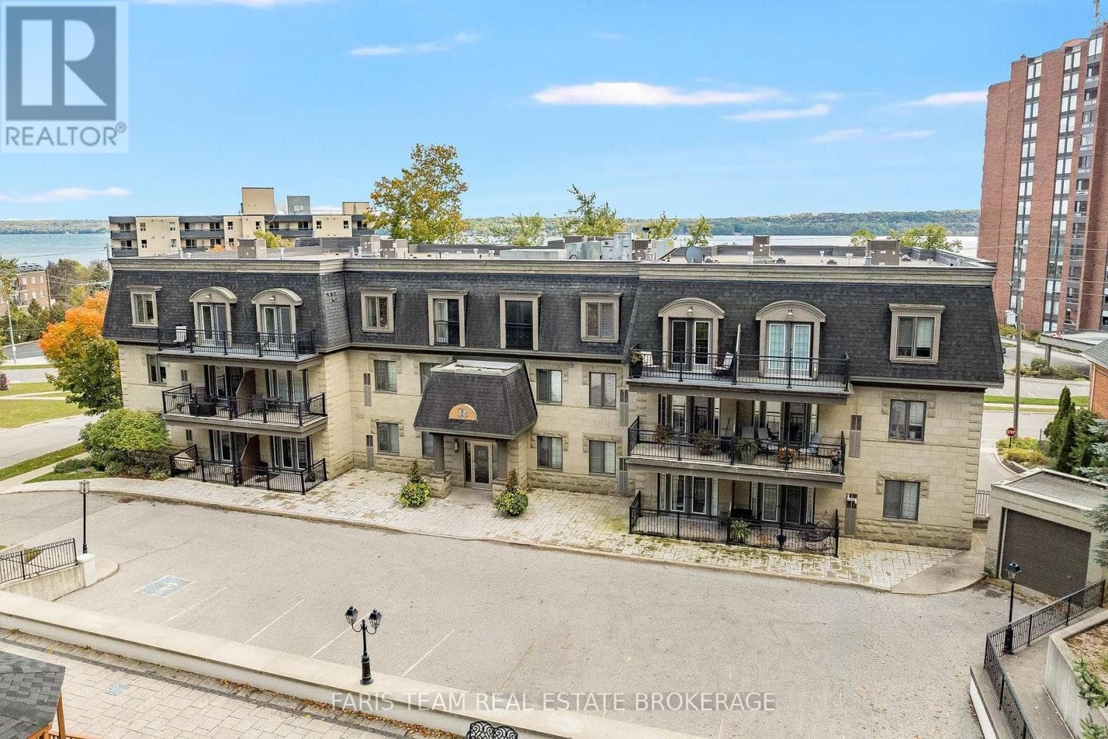 101- 200 Collier Street