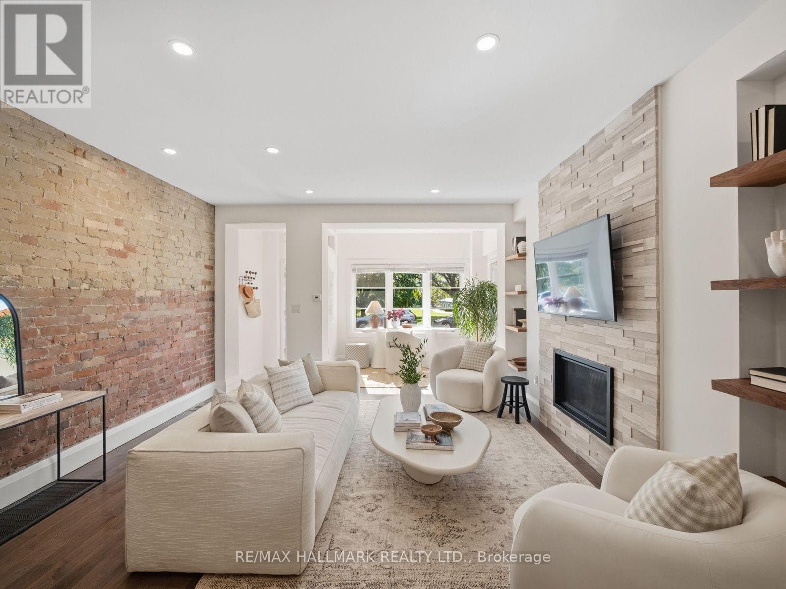 Single Family at 189 Greenwood Avenue, Toronto (Greenwood-Coxwell), Ontario - Photo 4 - RE/MAX Garden City Realty