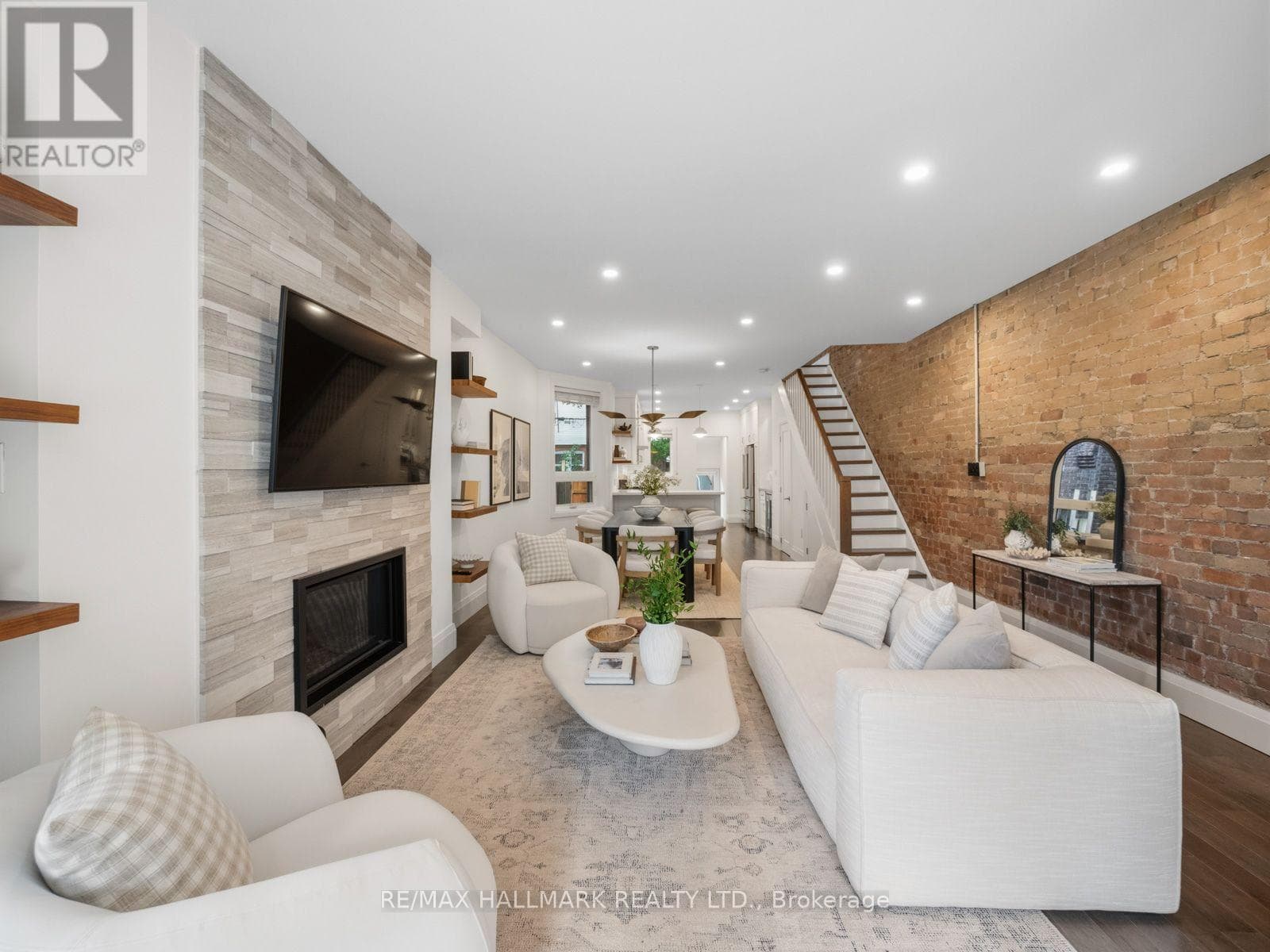 Single Family at 189 Greenwood Avenue, Toronto (Greenwood-Coxwell), Ontario - Photo 8 - RE/MAX Garden City Realty