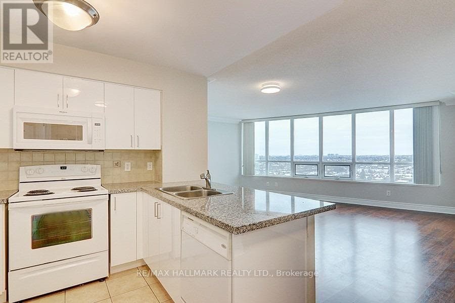 Single Family at 1306- 15 Greenview Avenue, Toronto (Newtonbrook West), Ontario - Photo 4 - RE/MAX Garden City Realty