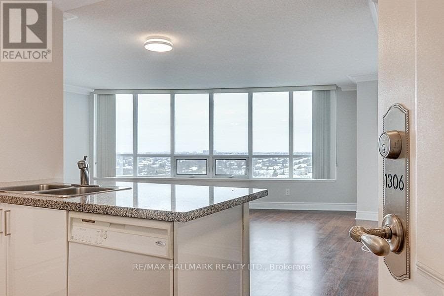 Single Family at 1306- 15 Greenview Avenue, Toronto (Newtonbrook West), Ontario - Photo 6 - RE/MAX Garden City Realty