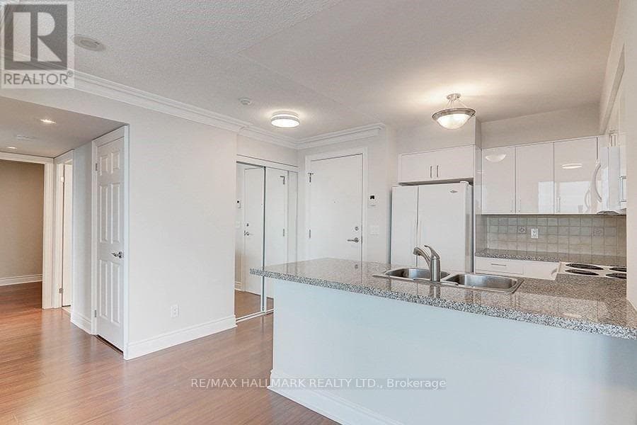 Single Family at 1306- 15 Greenview Avenue, Toronto (Newtonbrook West), Ontario - Photo 8 - RE/MAX Garden City Realty
