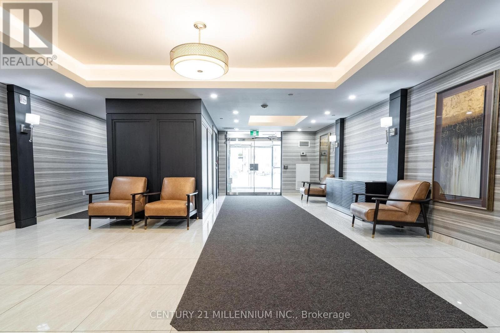 Single Family at 125- 125 Shoreview Place, Hamilton (Lakeshore), Ontario - Photo 3 - RE/MAX Garden City Realty