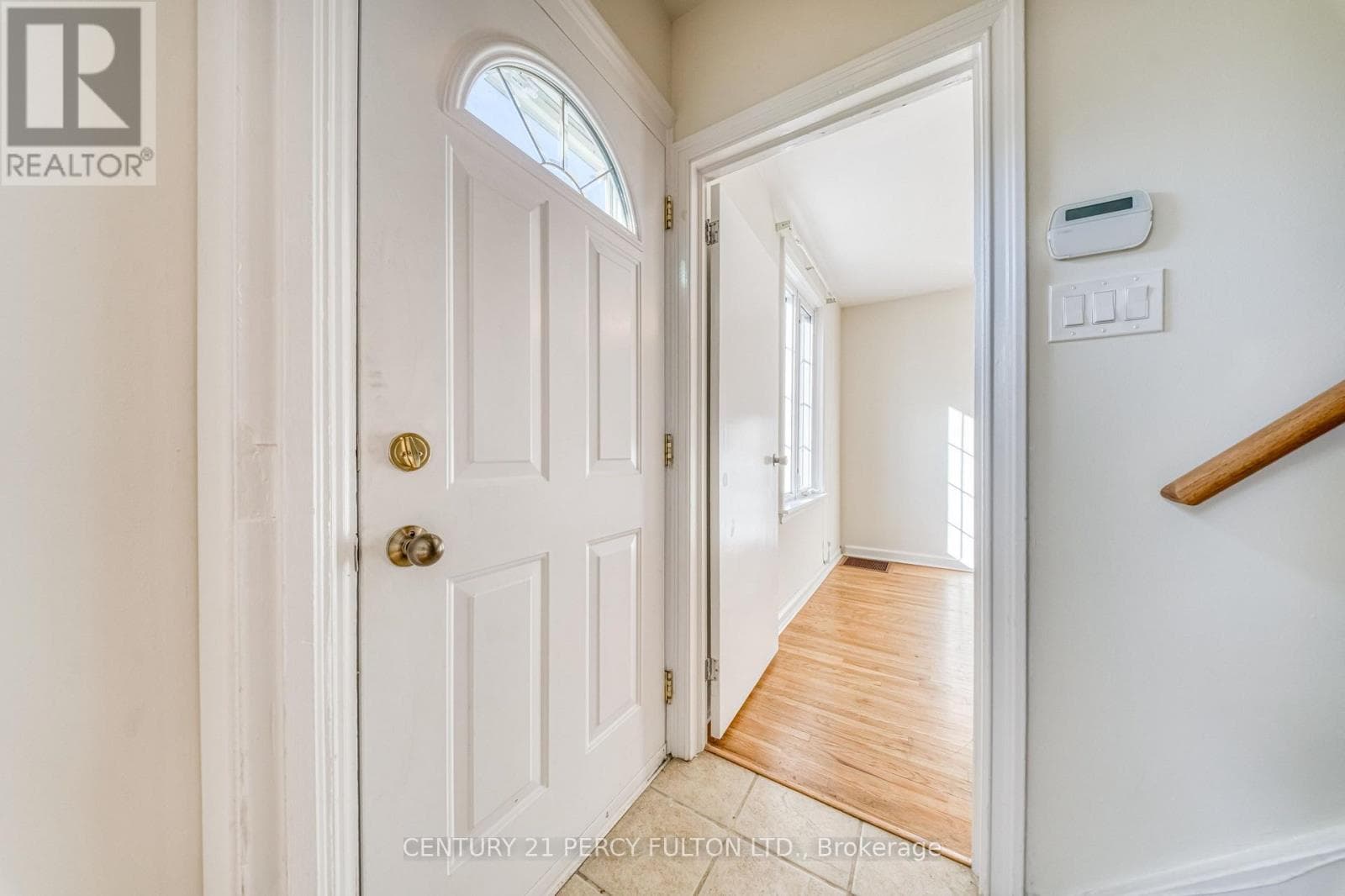 Single Family at 124 Homewood Avenue, Toronto (Newtonbrook West), Ontario - Photo 3 - RE/MAX Garden City Realty
