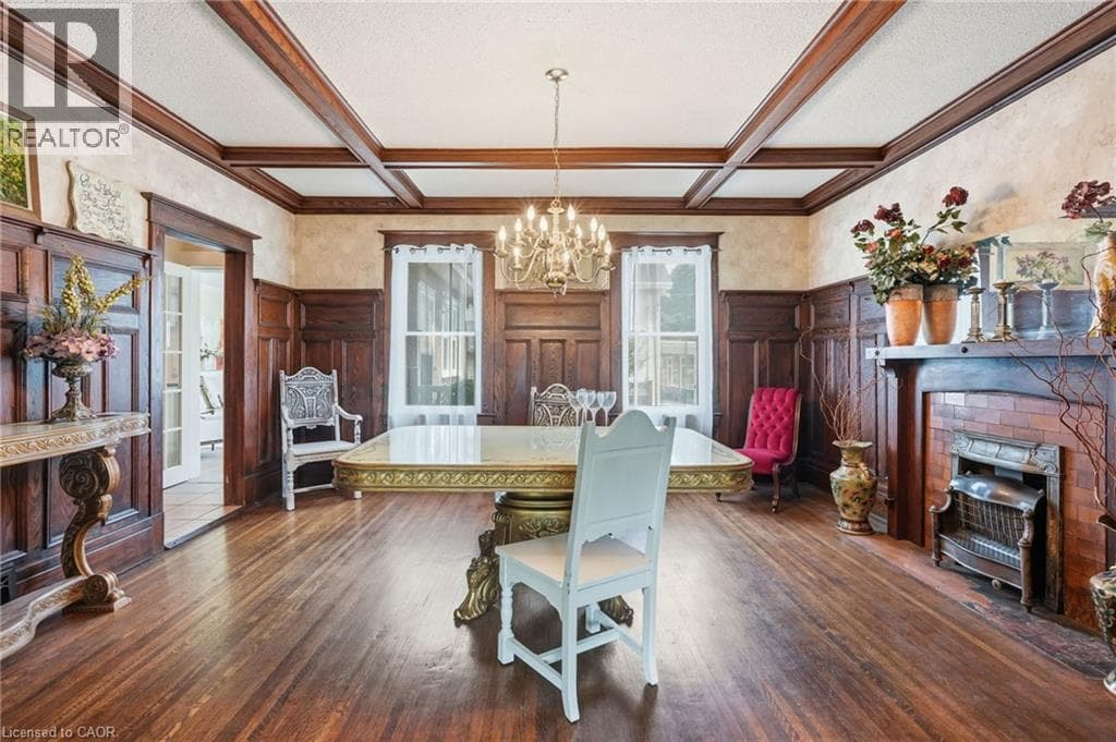 Single Family at 2 CARLETON Street, Thorold, Ontario - Photo 4 - RE/MAX Garden City Realty