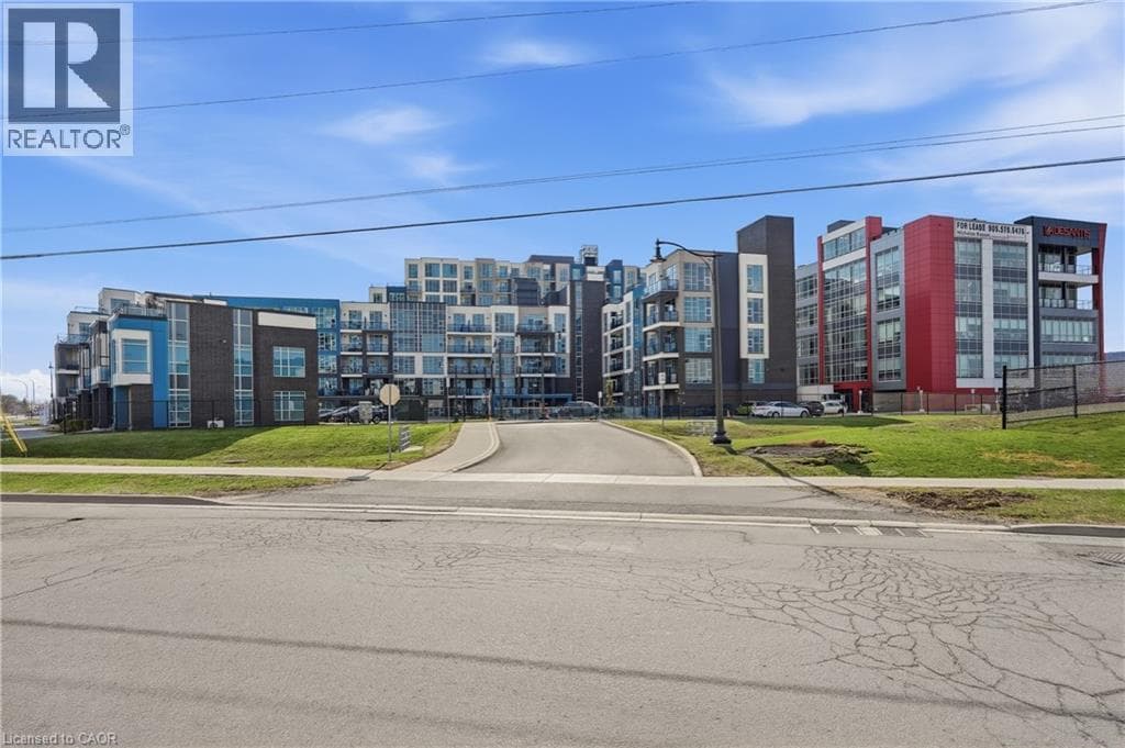 Single Family at 304- 10 CONCORD Place, Grimsby, Ontario - Photo 2 - RE/MAX Garden City Realty