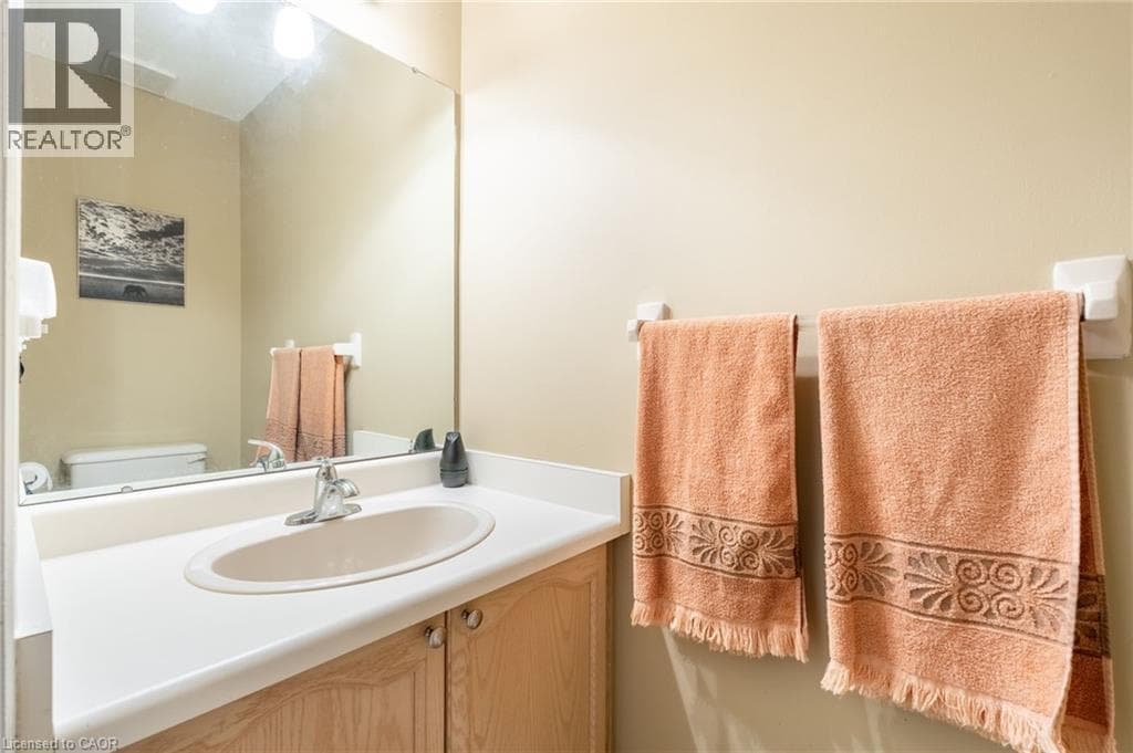 Single Family at 53 MYRTLE Avenue, St. Catharines, Ontario - Photo 4 - RE/MAX Garden City Realty