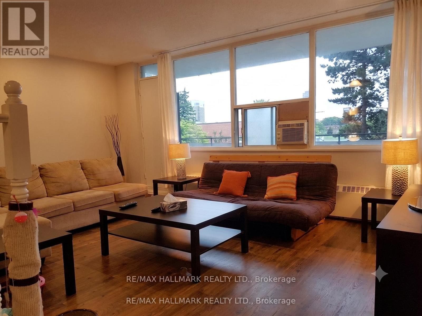 Single Family at 309- 20 Forest Manor Road, Toronto (Henry Farm), Ontario - Photo 5 - RE/MAX Garden City Realty