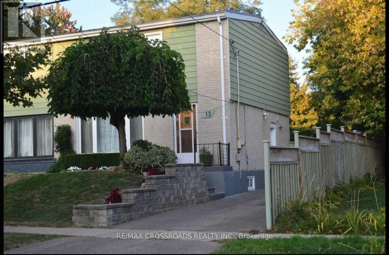 12 Chevron Crescent