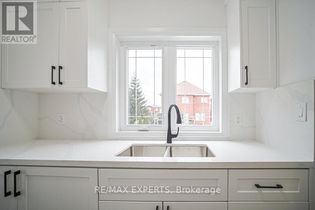 Multi-family at 4- 426 Veterans Drive, Barrie (Holly), Ontario - Photo 5 - RE/MAX Garden City Realty