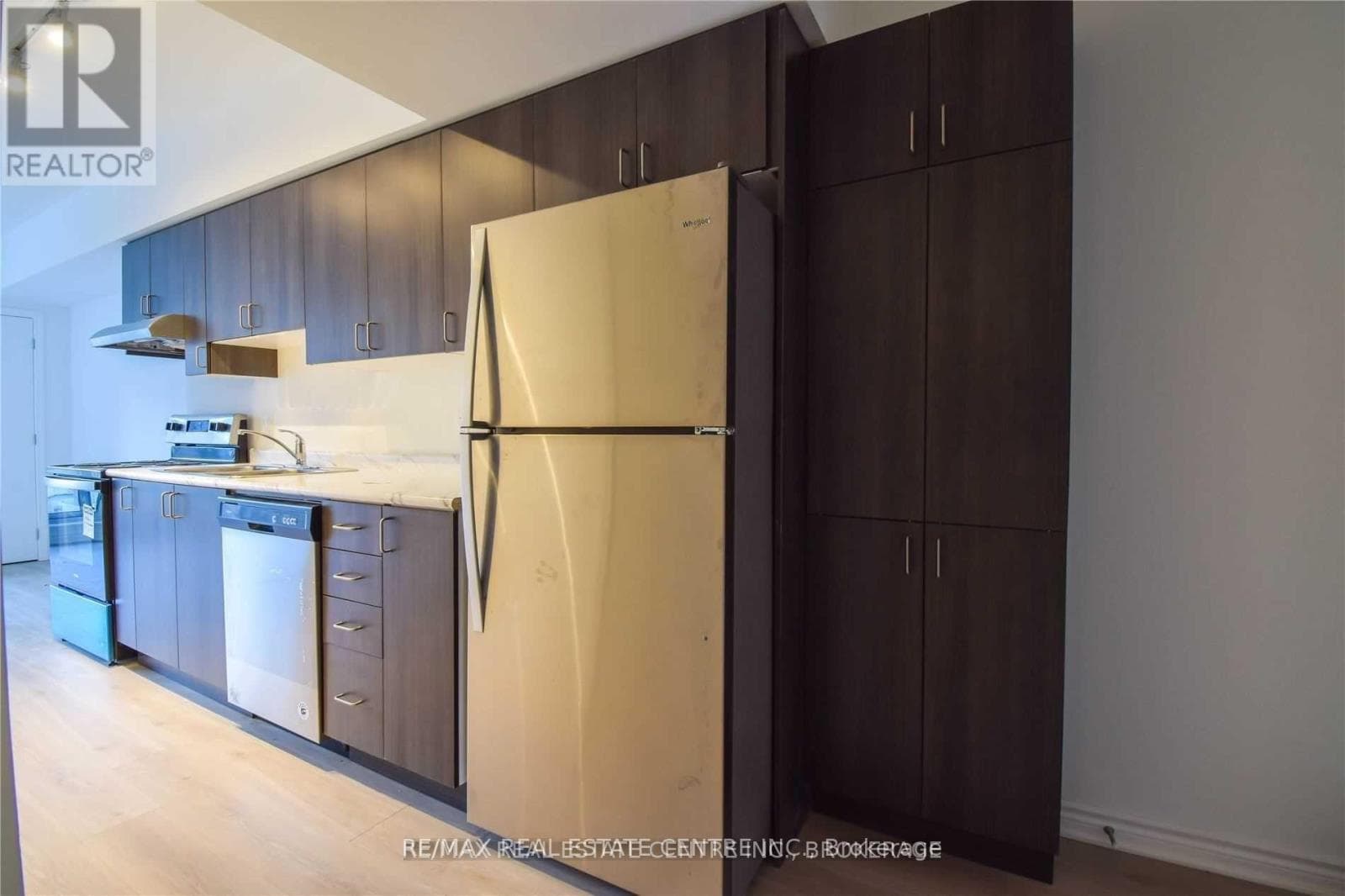Single Family at 208- 1 Falaise Road, Toronto (West Hill), Ontario - Photo 5 - RE/MAX Garden City Realty