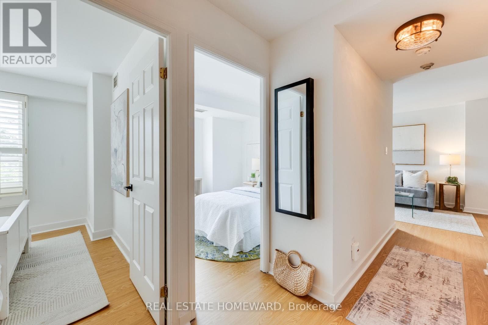 304- 716 Kingston Road