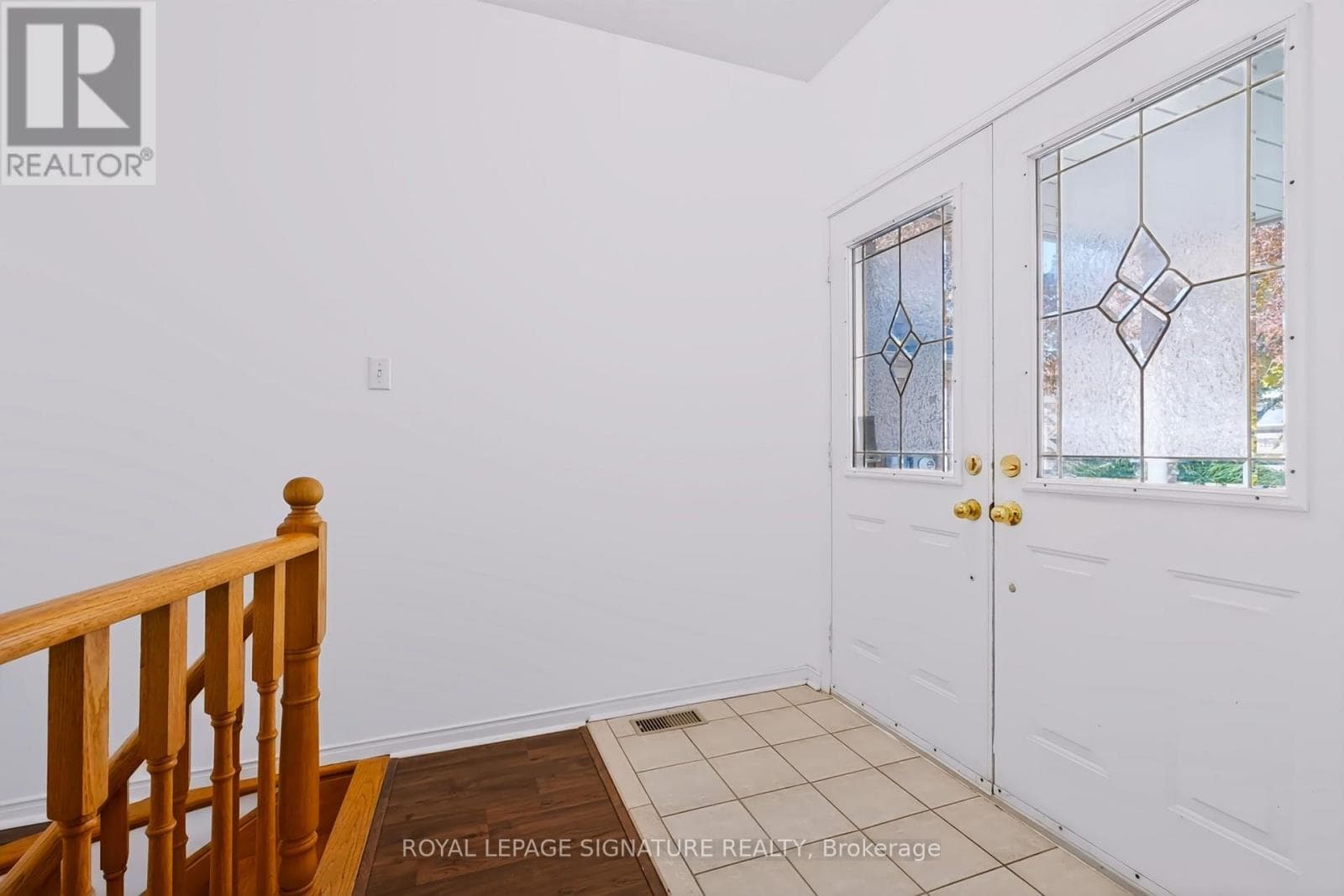 Single Family at 63 Woodroof Crescent, Aurora (Bayview Wellington), Ontario - Photo 6 - RE/MAX Garden City Realty
