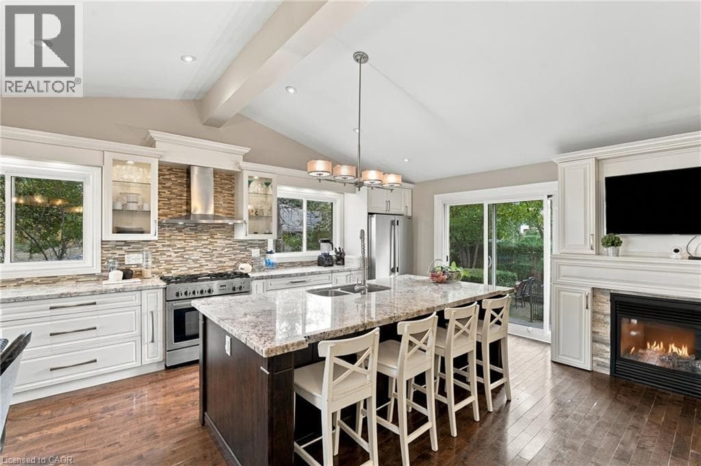 Single Family at 617 SCENIC Drive, Hamilton, Ontario - Photo 8 - RE/MAX Garden City Realty