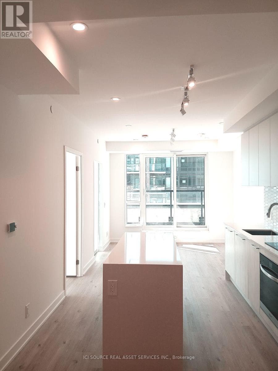 Single Family at 525- 1381 Lakeshore Road, Mississauga (Lakeview), Ontario - Photo 10 - RE/MAX Garden City Realty