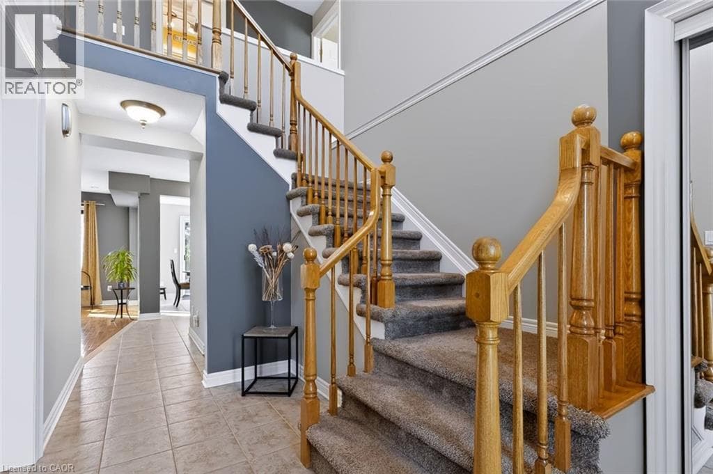 Single Family at 4970 KENNEDY Street, Beamsville, Ontario - Photo 5 - RE/MAX Garden City Realty