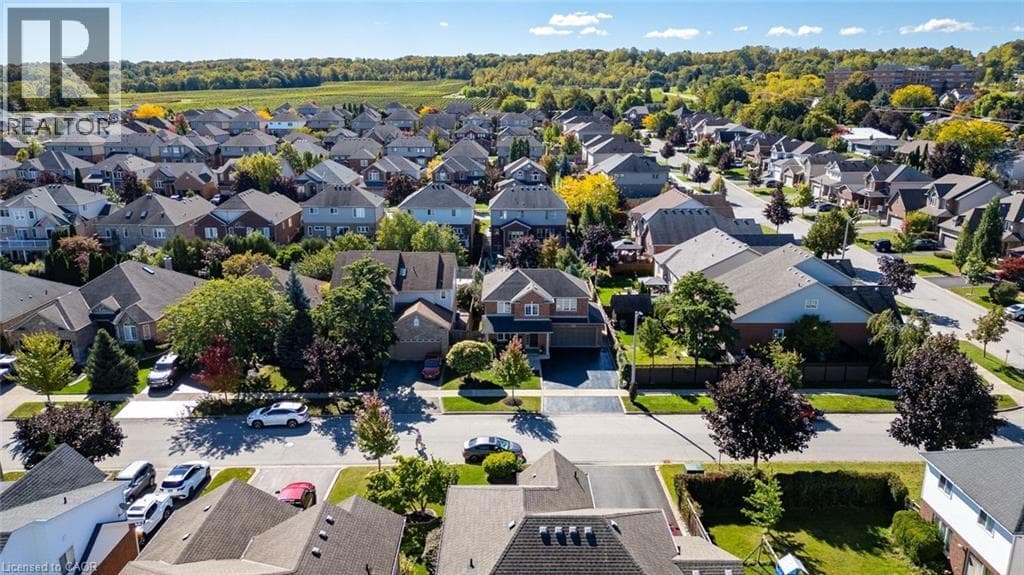 Single Family at 4970 KENNEDY Street, Beamsville, Ontario - Photo 4 - RE/MAX Garden City Realty