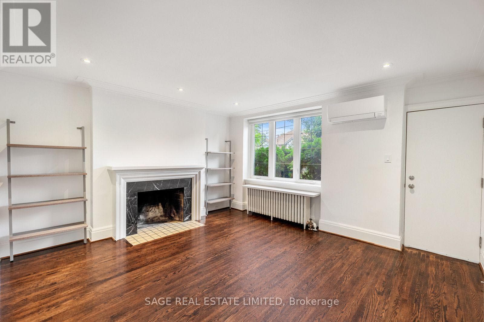 Single Family at A- 1208 Avenue Road, Toronto (Lawrence Park South), Ontario - Photo 4 - RE/MAX Garden City Realty