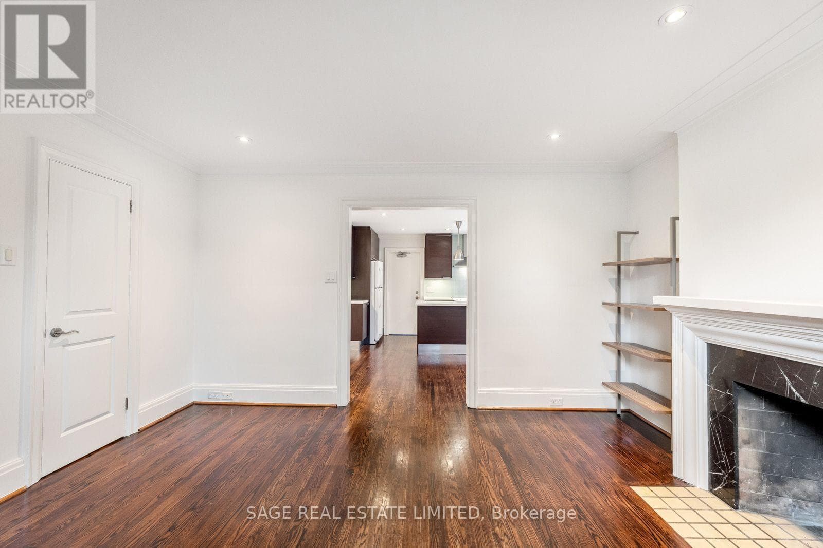 Single Family at A- 1208 Avenue Road, Toronto (Lawrence Park South), Ontario - Photo 7 - RE/MAX Garden City Realty