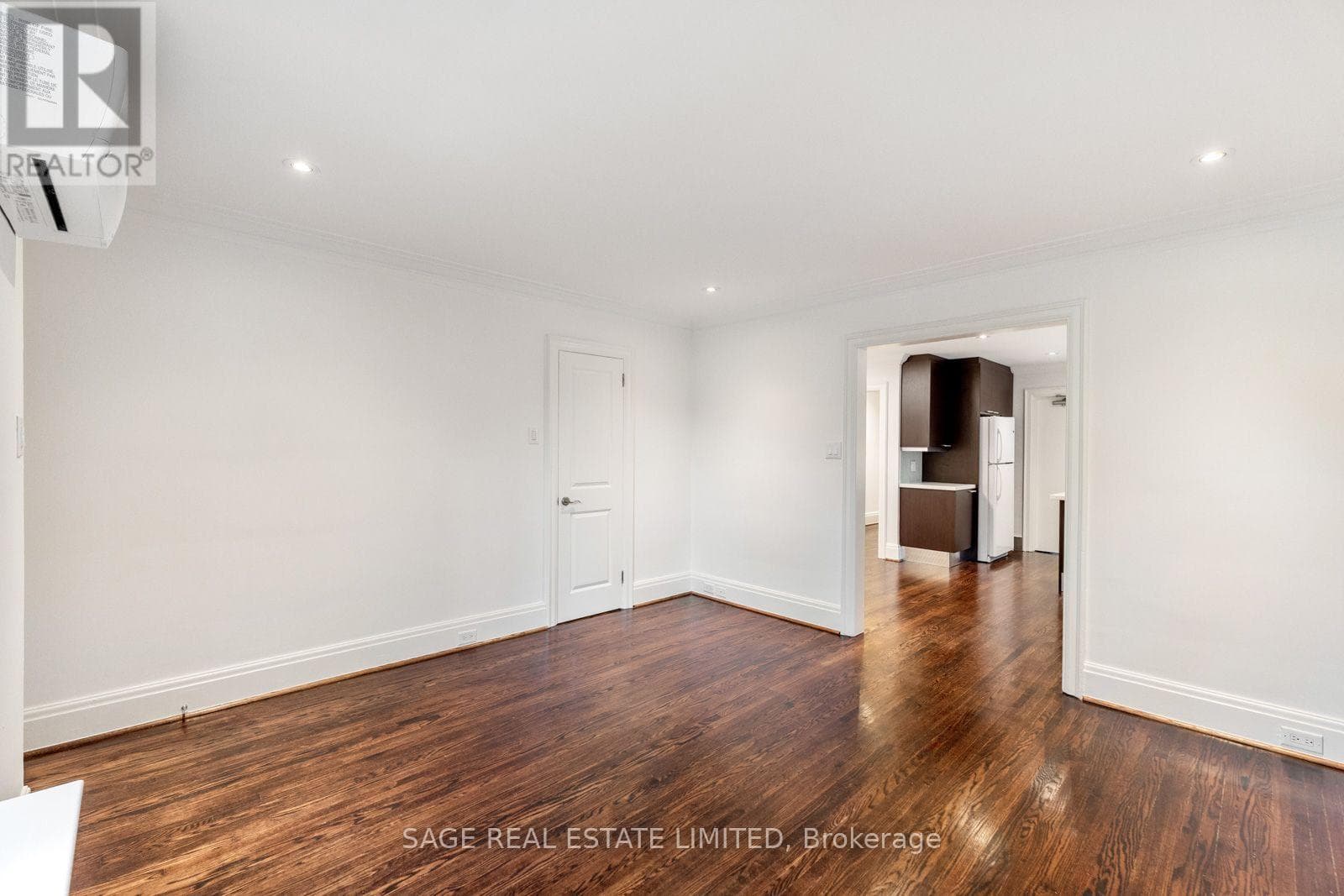 Single Family at A- 1208 Avenue Road, Toronto (Lawrence Park South), Ontario - Photo 8 - RE/MAX Garden City Realty