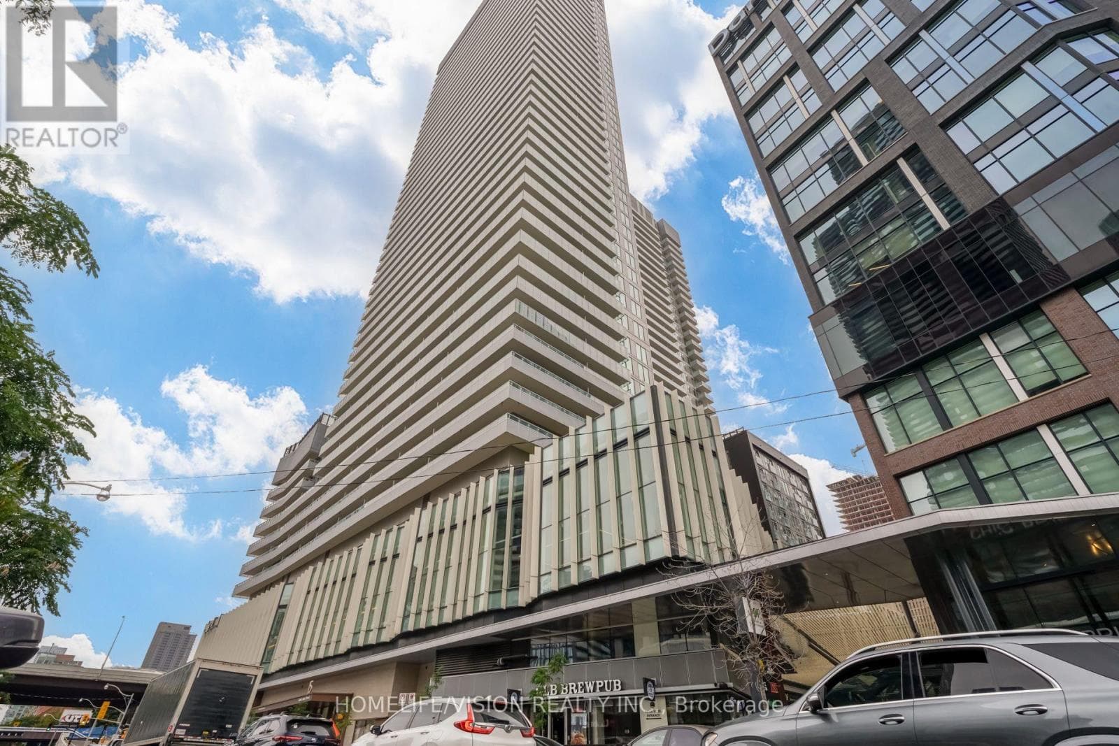 807- 15 Lower Jarvis Street