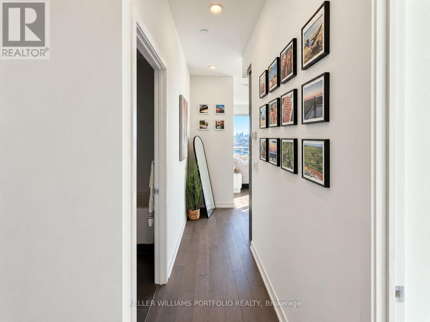 Single Family at 1205- 1830 Bloor Street, Toronto (High Park North), Ontario - Photo 6 - RE/MAX Garden City Realty