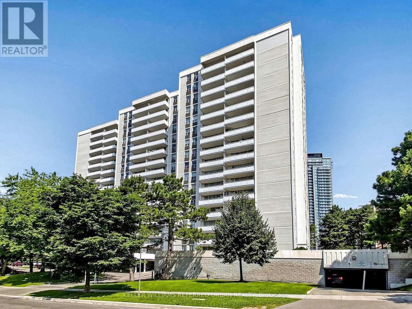 1111- 10 Parkway Forest Drive