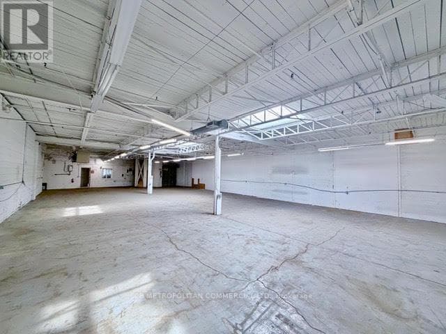 102- 88-142 Cawthra Avenue