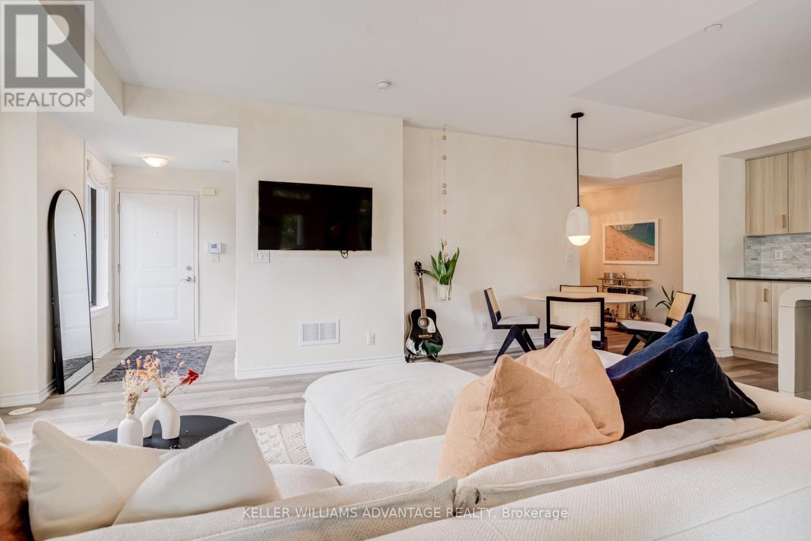 Single Family at 4- 10 Carnation Avenue, Toronto (Long Branch), Ontario - Photo 6 - RE/MAX Garden City Realty