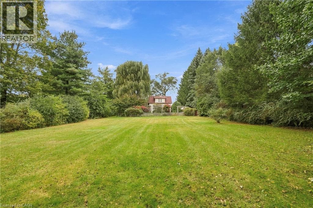Single Family at 240 CANBORO Road, Pelham, Ontario - Photo 2 - RE/MAX Garden City Realty