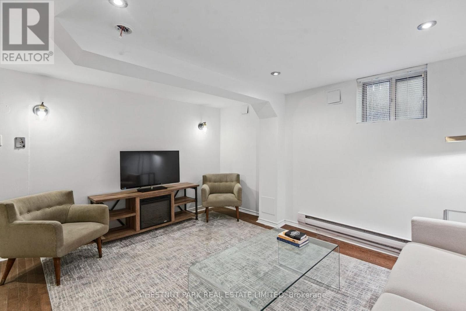 Single Family at Lower- 44 Glen Echo Road, Toronto (Lawrence Park North), Ontario - Photo 8 - RE/MAX Garden City Realty
