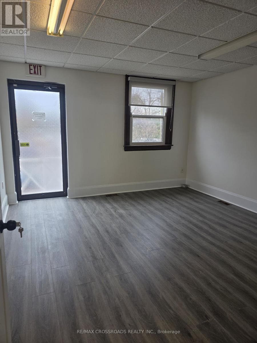 Office at 5- 15221 Yonge Street, Aurora (Aurora Village), Ontario - Photo 8 - RE/MAX Garden City Realty