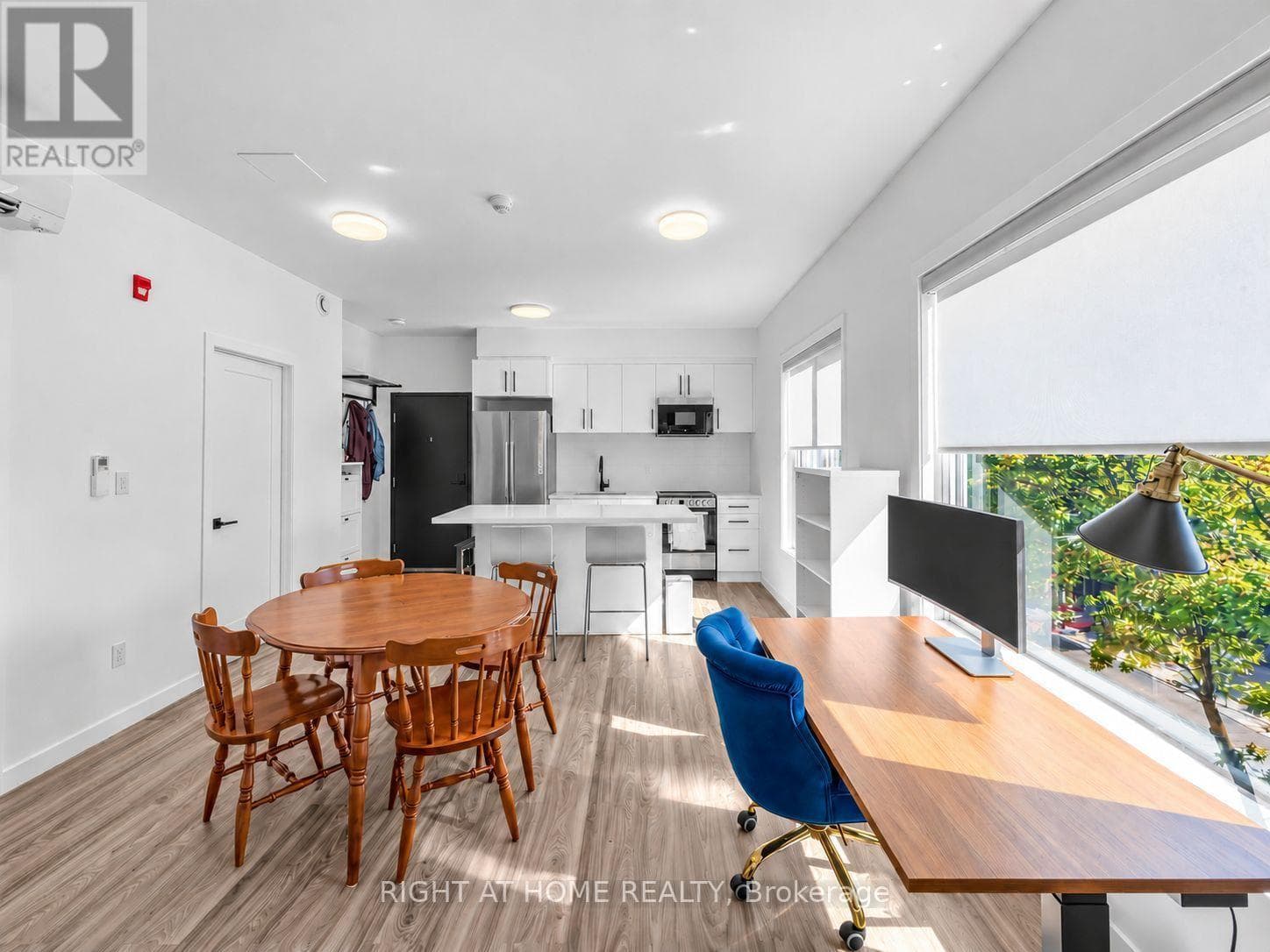 Single Family at 9- 148 Glenlake Avenue, Toronto (High Park North), Ontario - Photo 7 - RE/MAX Garden City Realty