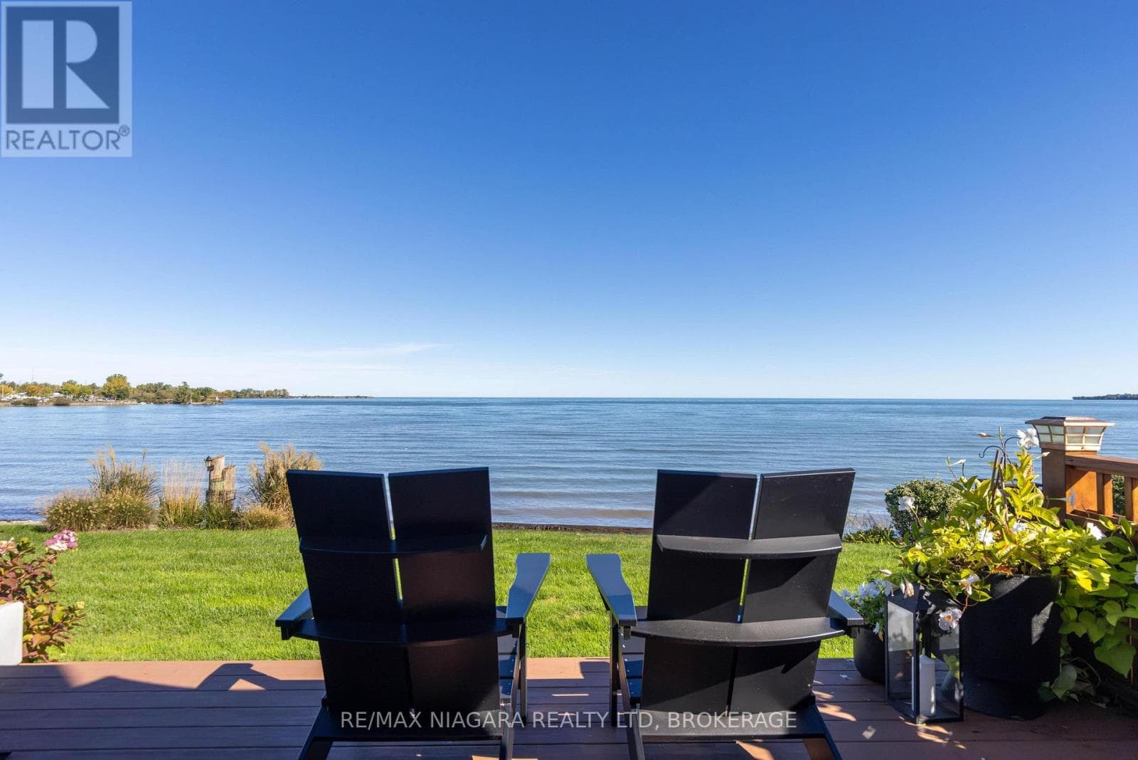 Single Family at 66- 7 Lakeside Drive, St. Catharines (Port Weller), Ontario - Photo 2 - RE/MAX Garden City Realty