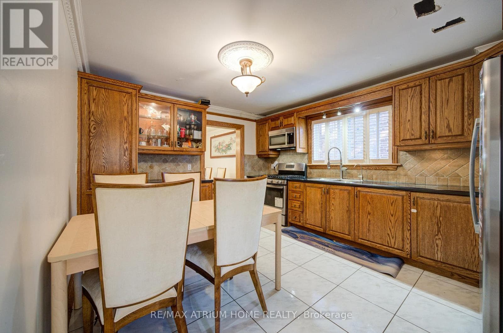 Single Family at 8 Patrick Boulevard, Toronto (Pleasant View), Ontario - Photo 4 - RE/MAX Garden City Realty